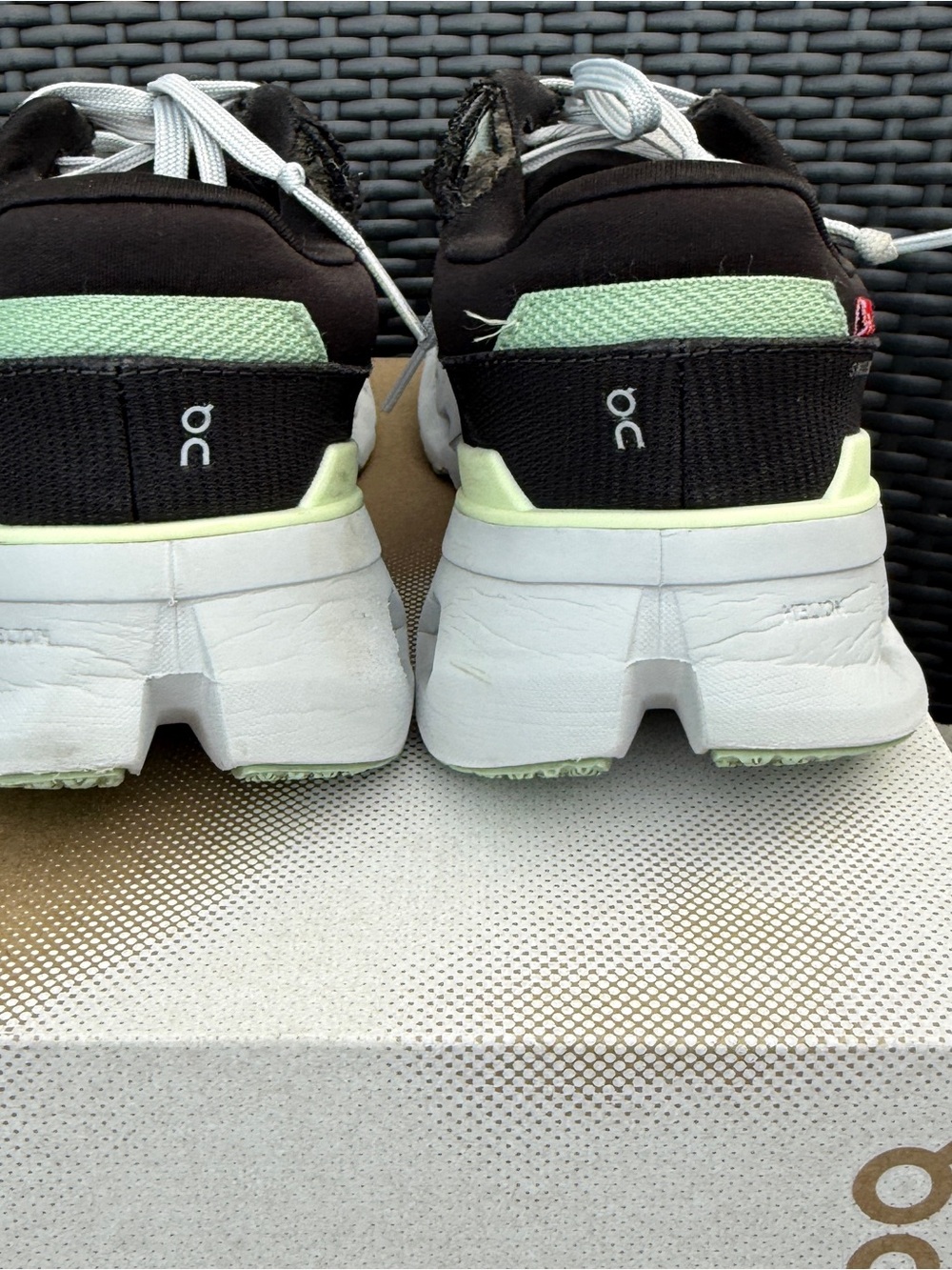 On Running Women Cloudrunner 2. New insole. Sneakers shadow Lima - Picture 3 of 9